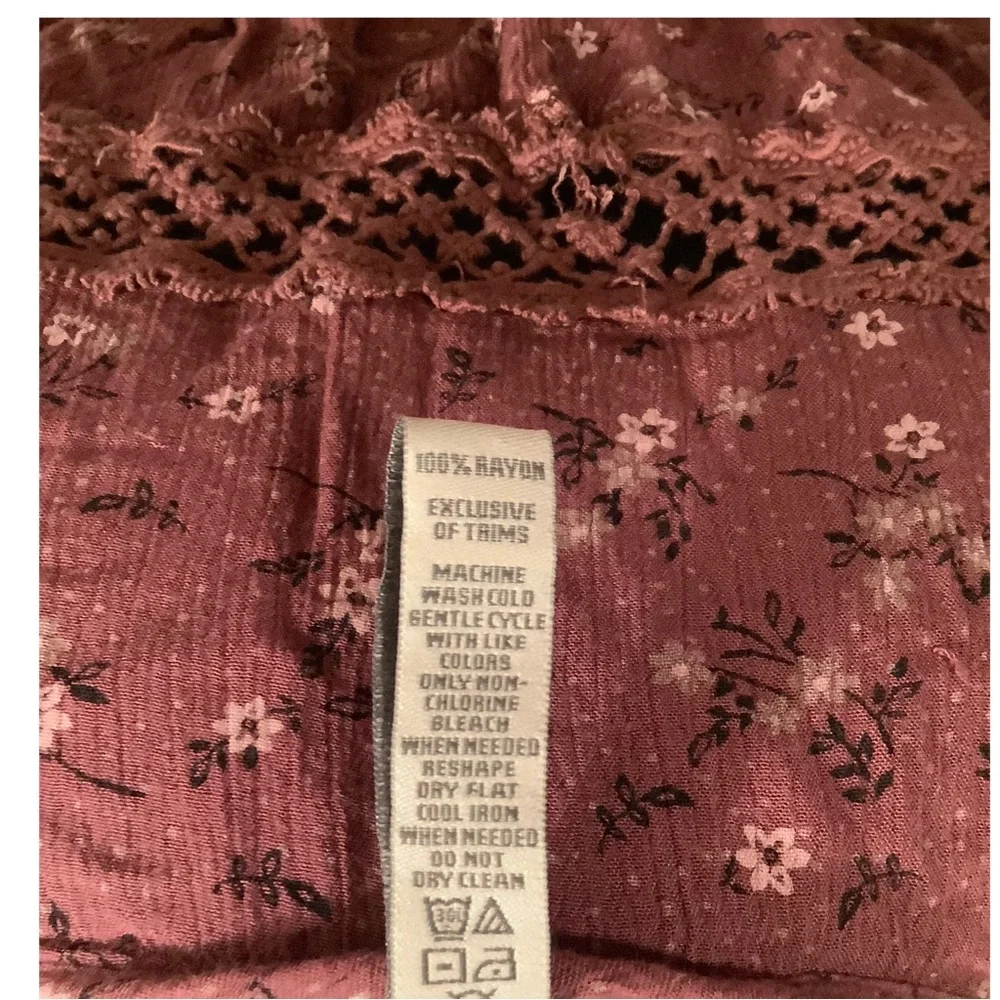 American Rag Mauve Floral Button-Up Blouse - Picture 4 of 5